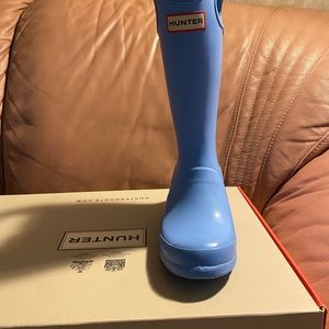 Kids Original Pull-On Hunter Boots Gently used.